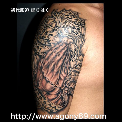 ゴッドハント 神の手 ブラック グレー タトゥー タトゥーデザイン