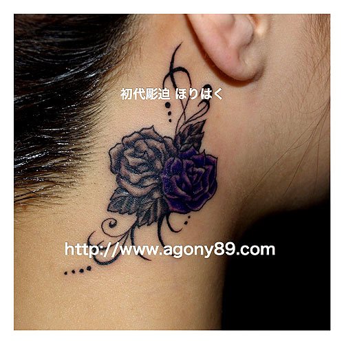 薔薇の花と唐草模様のタトゥー　ｓ1315